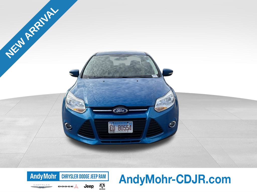 Used 2012 Ford Focus SE w/ SE Winter Pkg FWD image 2
