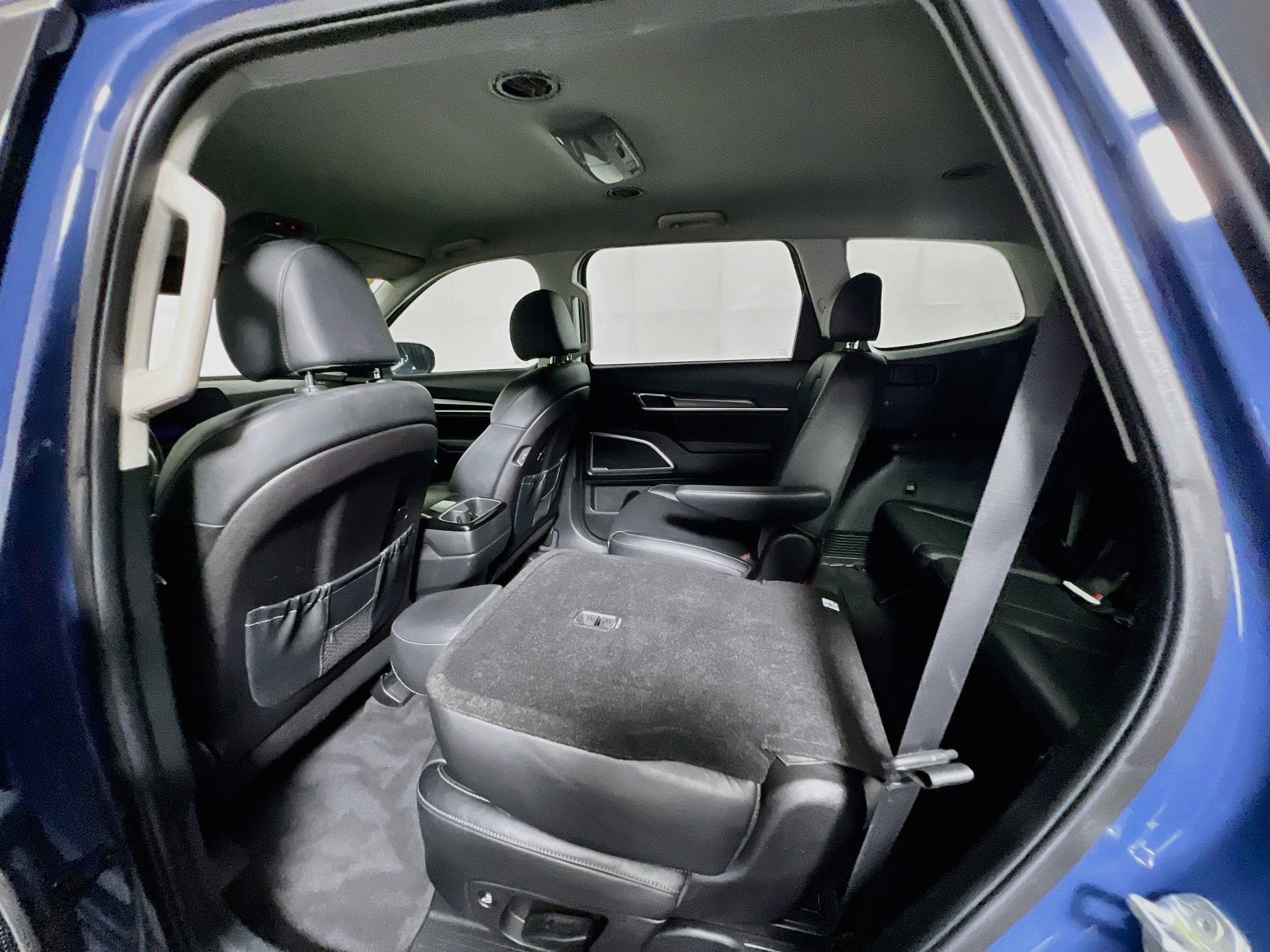 Used 2023 Kia Telluride S AWD/4WD image 28
