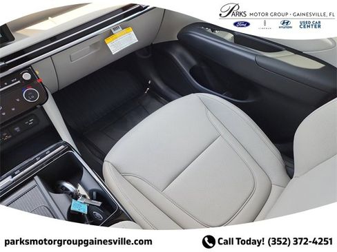 New 2025 Hyundai Tucson SEL image 14
