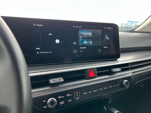 Used 2024 Kia Sorento S image 20