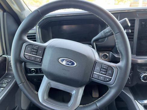 Used 2025 Ford F350 Lariat AWD/4WD image 23