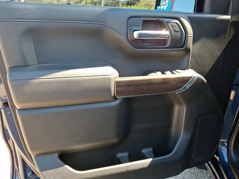 Used 2022 Chevrolet Silverado 1500 LT image 12