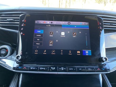 Used 2022 Jeep Wagoneer Series III w/ Flexible Seating Group image 25