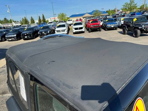 Used 2017 Jeep Wrangler Sport image 67