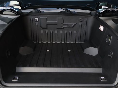 Used 2024 GMC Hummer EV 3X w/ Omega Edition image 32