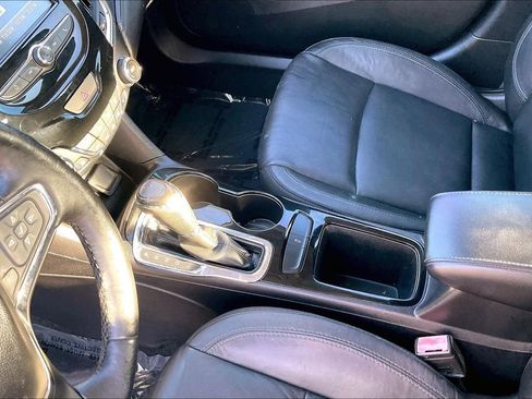 Used 2017 Chevrolet Cruze Premier image 17