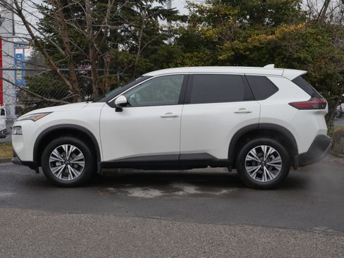 Certified 2022 Nissan Rogue SV AWD/4WD image 3