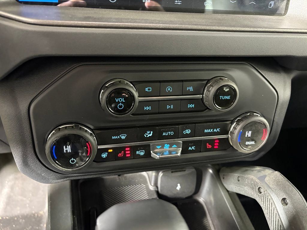 New 2025 Ford Bronco Badlands AWD/4WD image 21