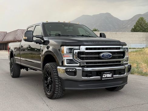 Used 2022 Ford F350 Lariat w/ Lariat Ultimate Package AWD/4WD image 1