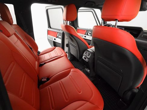 Used 2025 Mercedes-Benz G 550 image 14