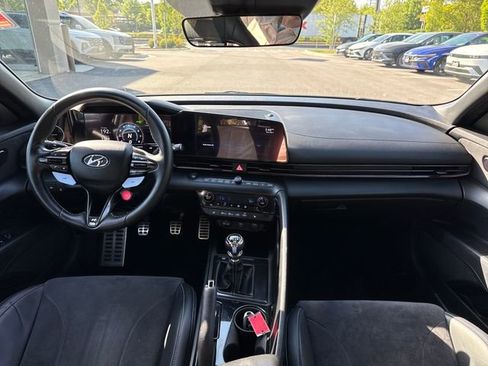 Used 2022 Hyundai Elantra N w/ Preferred Accessory Package FWD image 12