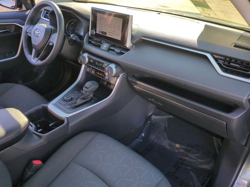 Used 2023 Toyota RAV4 XLE image 32
