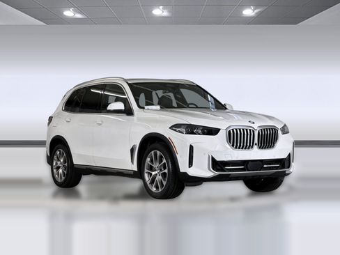 Used 2024 BMW X5 sDrive40i w/ Parking Assistance Package RWD image 6