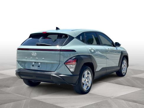 Used 2025 Hyundai Kona SE FWD image 8