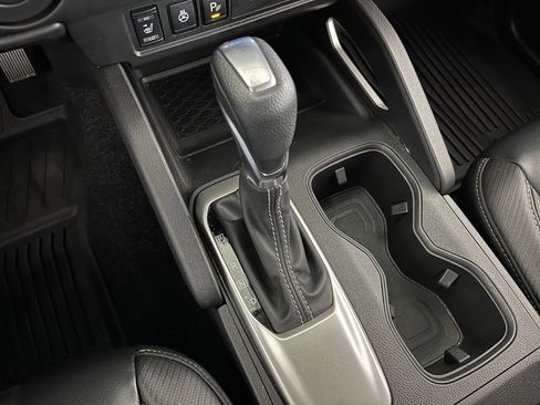 Used 2024 Nissan Frontier SL w/ Technology Package image 14