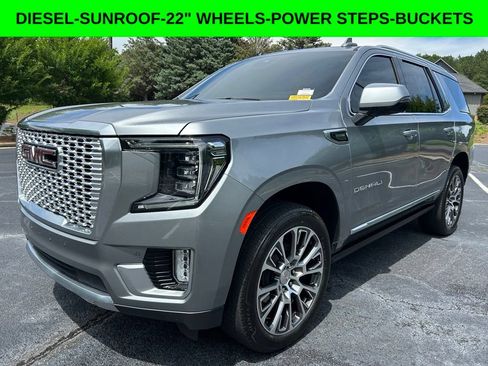 Used 2024 GMC Yukon Denali RWD image 1