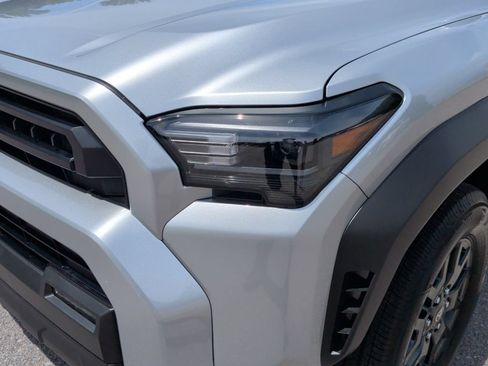 Used 2026 Toyota 4Runner SR5 AWD/4WD image 7