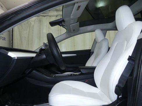 Used 2023 Tesla Model 3 Standard Range image 20