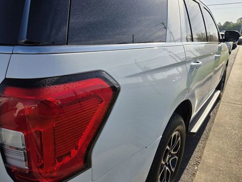 Used 2023 Ford Expedition XLT RWD image 8