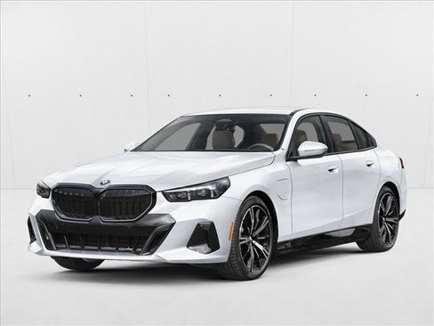 New 2027 BMW 550e xDrive AWD/4WD image 1