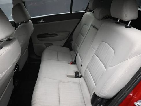 Used 2022 Kia Sportage LX FWD image 17