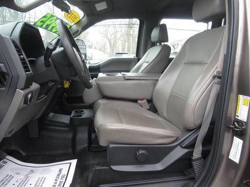 Used 2019 Ford F250 XL w/ Power Equipment Group image 19