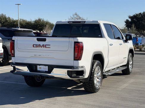 Used 2021 GMC Sierra 1500 SLT image 4