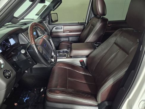 Used 2016 Ford Expedition EL Platinum image 11