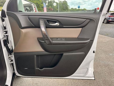 Used 2016 GMC Acadia SLT w/ Open Road Package FWD image 36