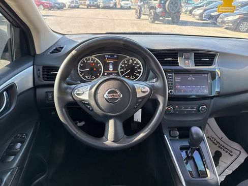 Used 2019 Nissan Sentra S w/ Appearance Package image 13