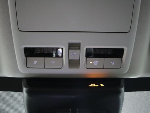 Certified 2025 MAZDA CX-70 Plug-In Hybrid w/ Premium Pkg image 36