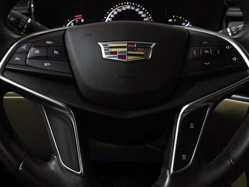 Used 2017 Cadillac XT5 FWD image 34