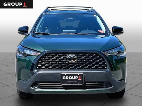 Used 2025 Toyota Corolla Cross LE w/ Moonroof Package AWD/4WD image 4