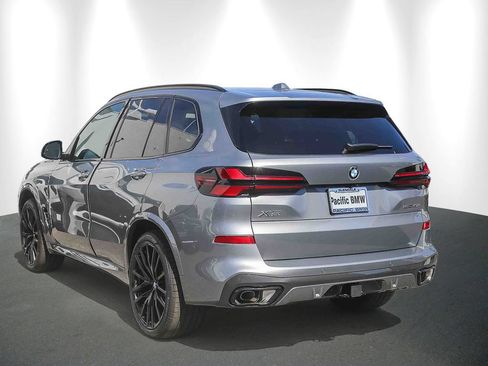 Used 2026 BMW X5 sDrive40i w/ M Sport Package RWD image 4