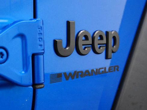 Used 2024 Jeep Wrangler Sport S image 10