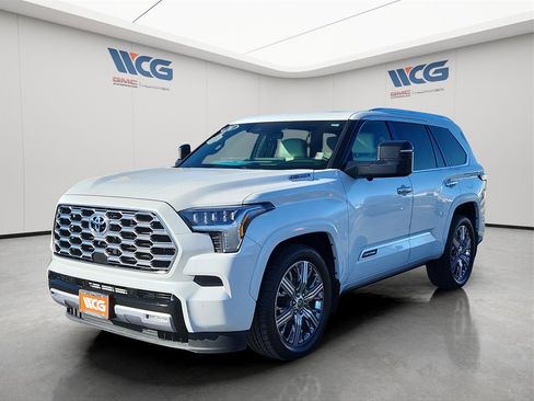 Used 2024 Toyota Sequoia SR5 image 4