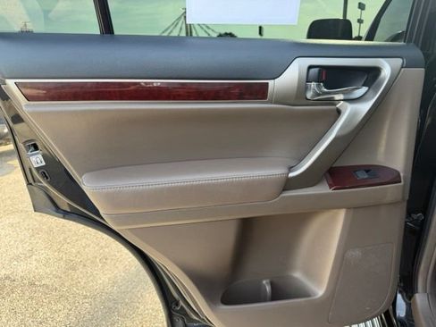 Used 2017 Lexus GX 460 Premium AWD/4WD image 17