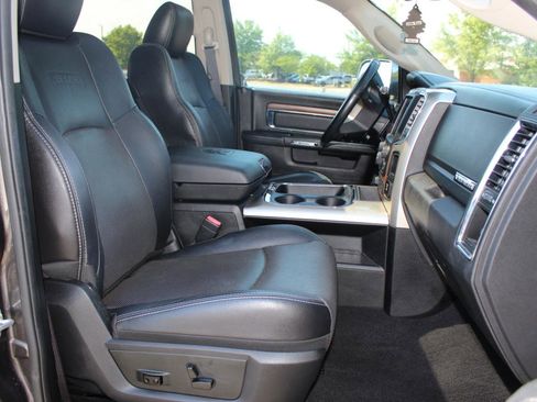 Used 2016 RAM 2500 Laramie w/ Convenience Group AWD/4WD image 23