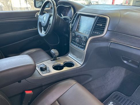 Used 2014 Jeep Grand Cherokee Summit AWD/4WD image 16
