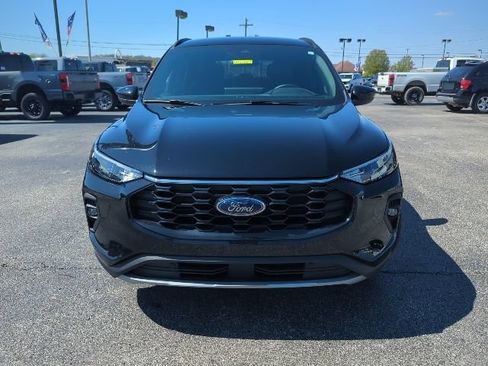 Used 2025 Ford Escape ST-Line Select w/ Tech Pack #1 AWD/4WD image 3