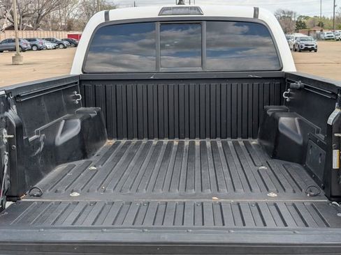 Used 2021 Toyota Tacoma SR5 w/ SR5 Appearance Package (SM) image 27