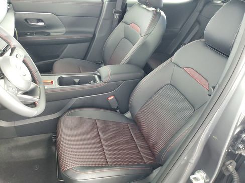 New 2026 Nissan Kicks SR image 12