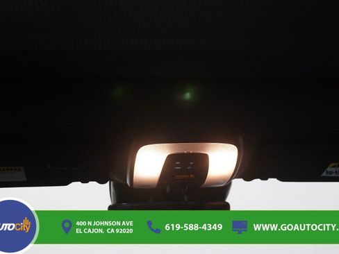 Used 2017 Volvo XC60 T6 R-Design w/ Climate Package AWD/4WD image 16