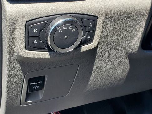 Used 2015 Ford F150 XL w/ Equipment Group 101A Mid AWD/4WD image 8