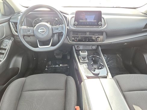 Used 2024 Nissan Rogue S image 10