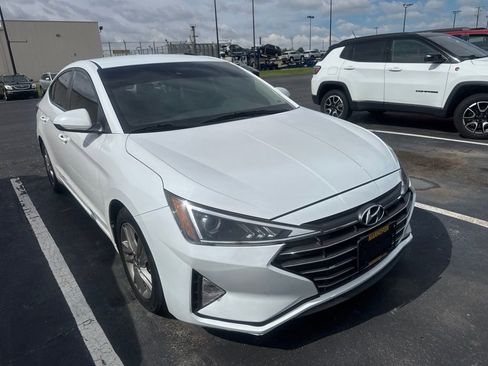 Used 2020 Hyundai Elantra SEL FWD image 2