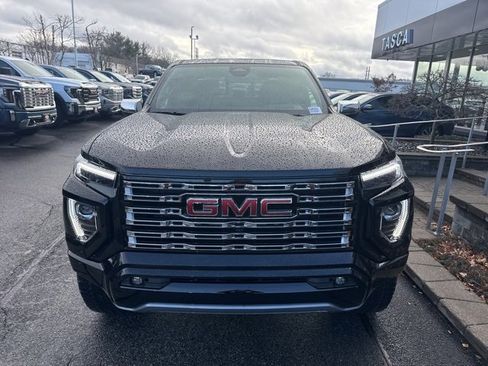 New 2026 GMC Canyon Denali w/ LPO, Denali Black Edition image 2