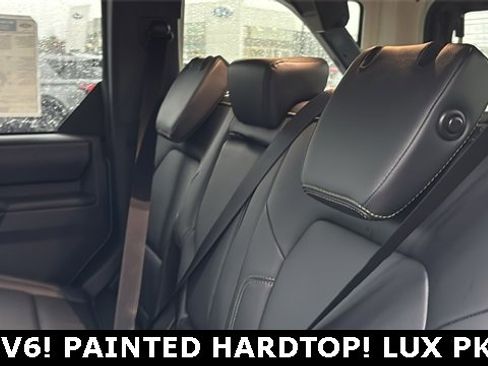 New 2025 Ford Bronco Badlands image 24