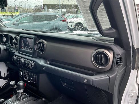 Used 2020 Jeep Gladiator Sport w/ Quick Order Package 24S image 19