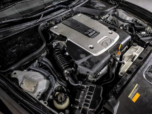 Used 2010 INFINITI G37 Convertible w/ Premium Pkg RWD image 39
